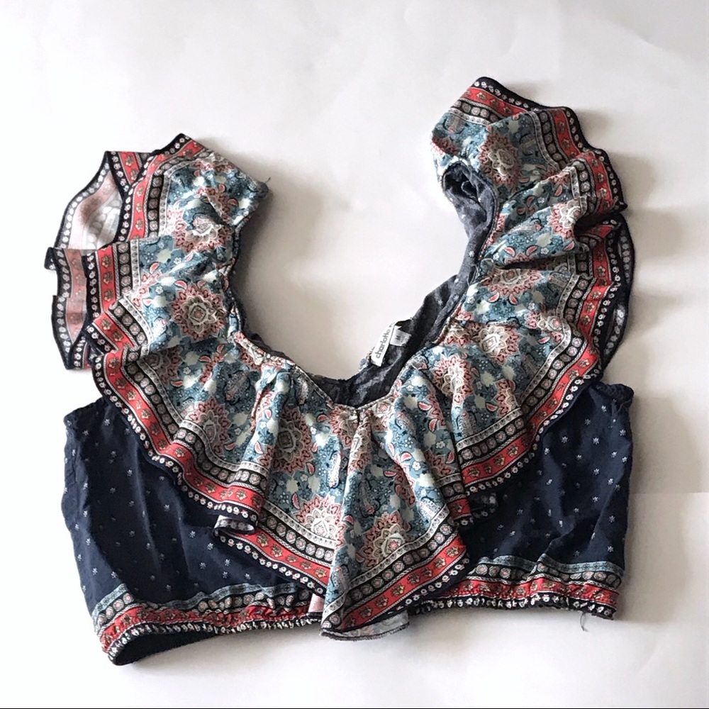 3/$15 Charlotte Russe Spring Break Crop Top w/ Ruffle Collar Sweetheart Neckline